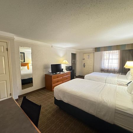 Rodeway Inn College Station Exterior foto